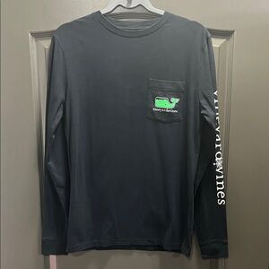 Vineyard Vines Black Long Sleeve Tee with Halloween logo Size XS